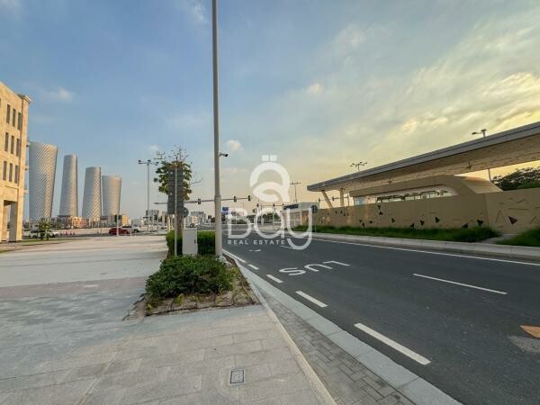 Bright & Stylish 1BDR with Balcony - 2
