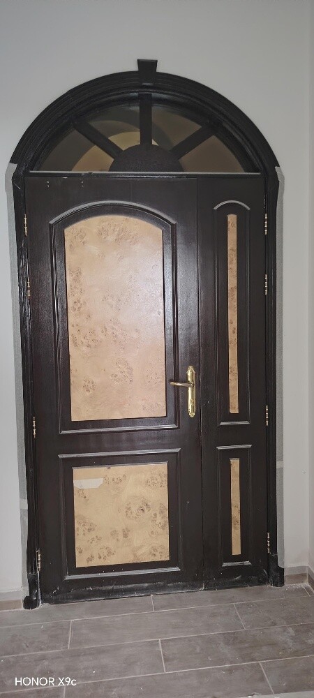 Repairing a door lock, removing a l - 2