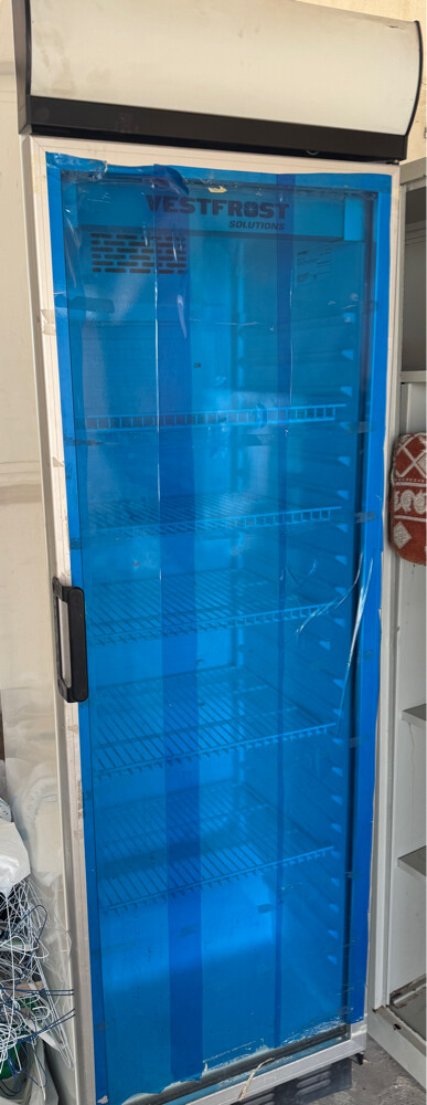 refrigerator - 1