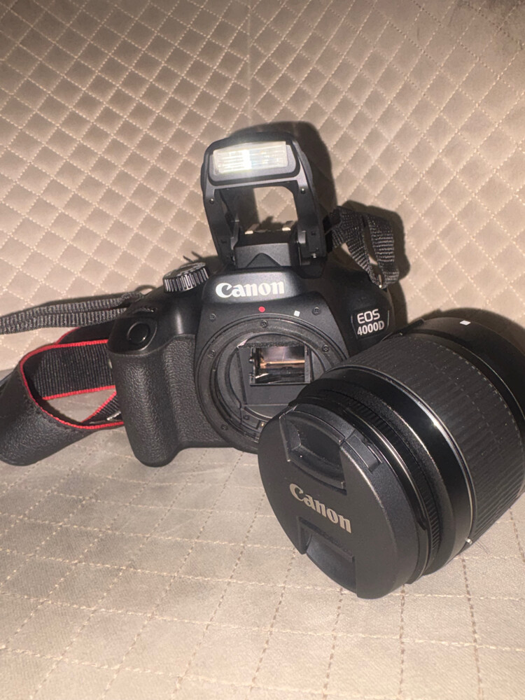CANON EOS4000D DSLR CAMERA  - 7