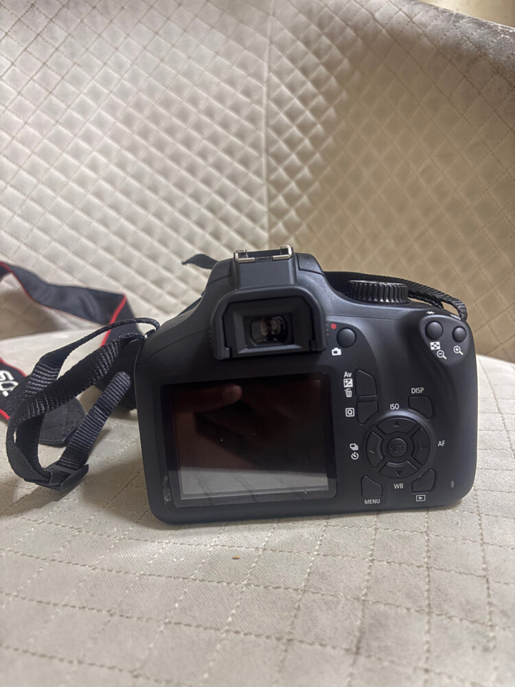 CANON EOS4000D DSLR CAMERA  - 5