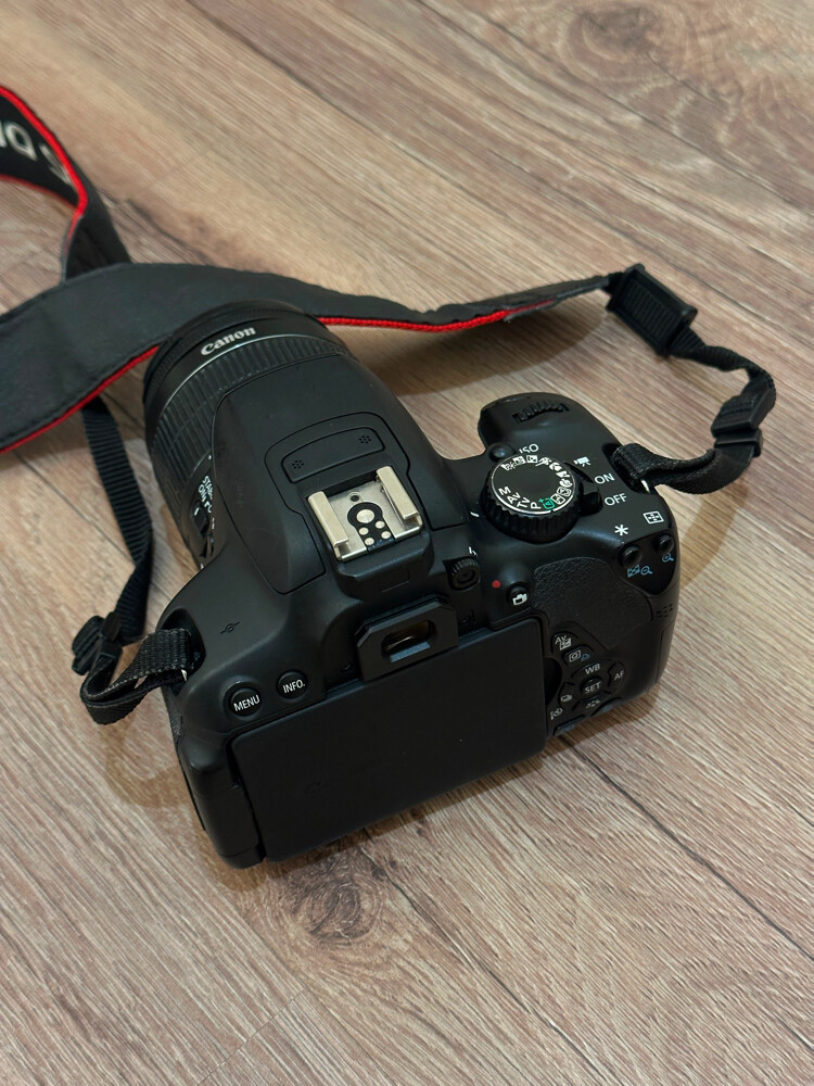 CANON EOS 650D - 2