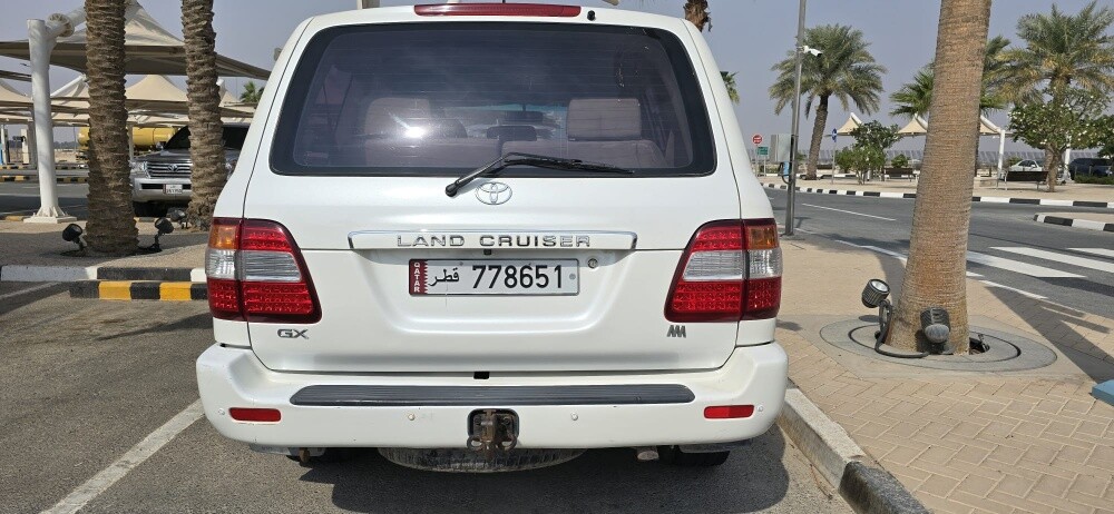 LANDCRUISER V6 - 11