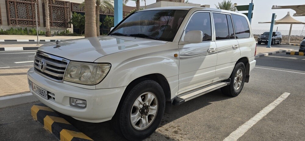 LANDCRUISER V6 - 9