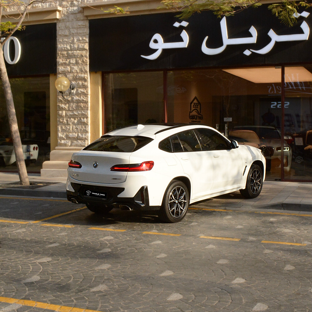 بي ام دبليو اكس 4 2022 - 7
