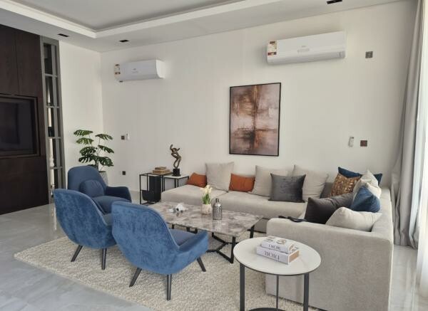 Luxury Villa in Al Thumama - 11