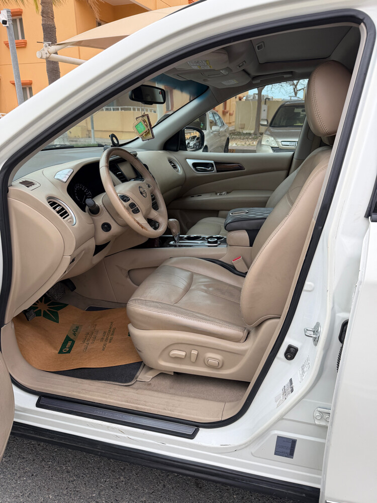 Nissan Pathfinder 2014 in Alkhor - 4