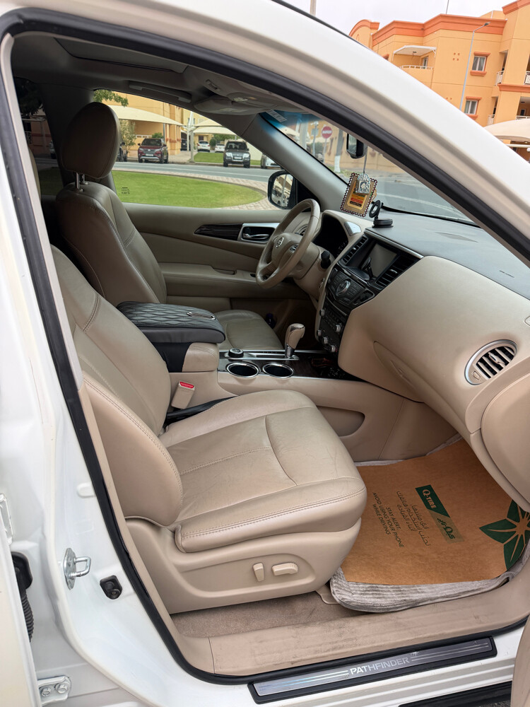 Nissan Pathfinder 2014 in Alkhor - 6