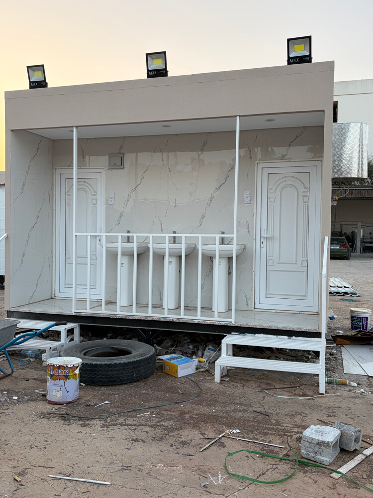Caravans kitchen toilet - 2