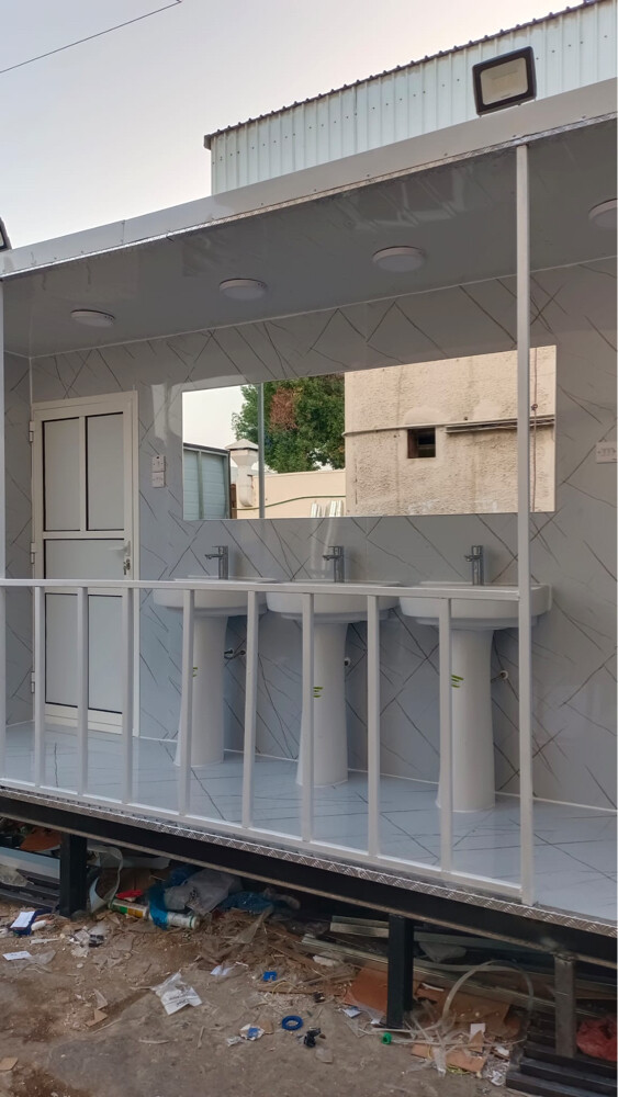 Caravans kitchen toilet - 5