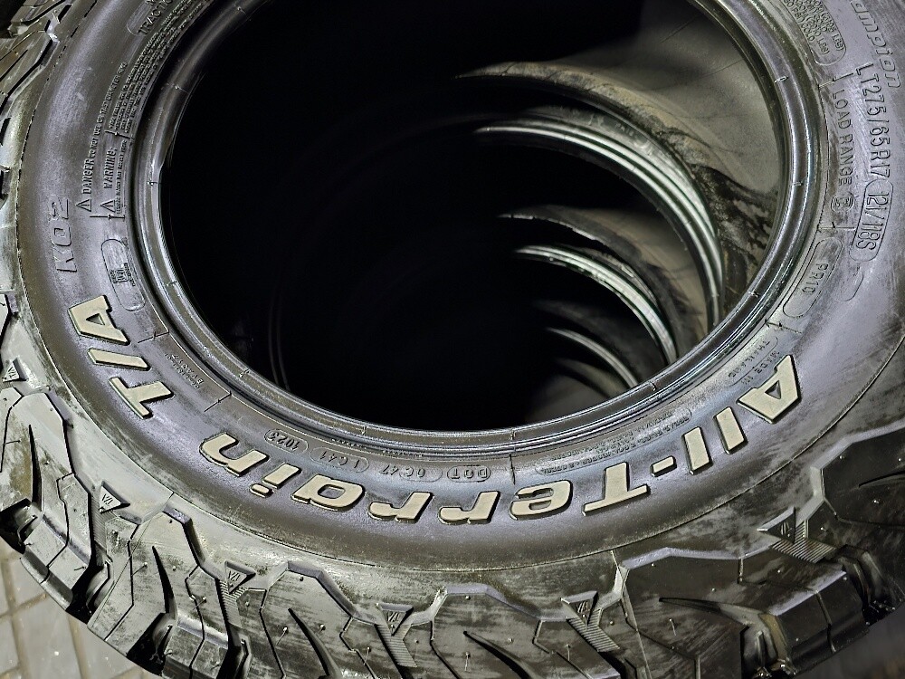 275-65-17,,,, BFGOODRICH  brand - 7