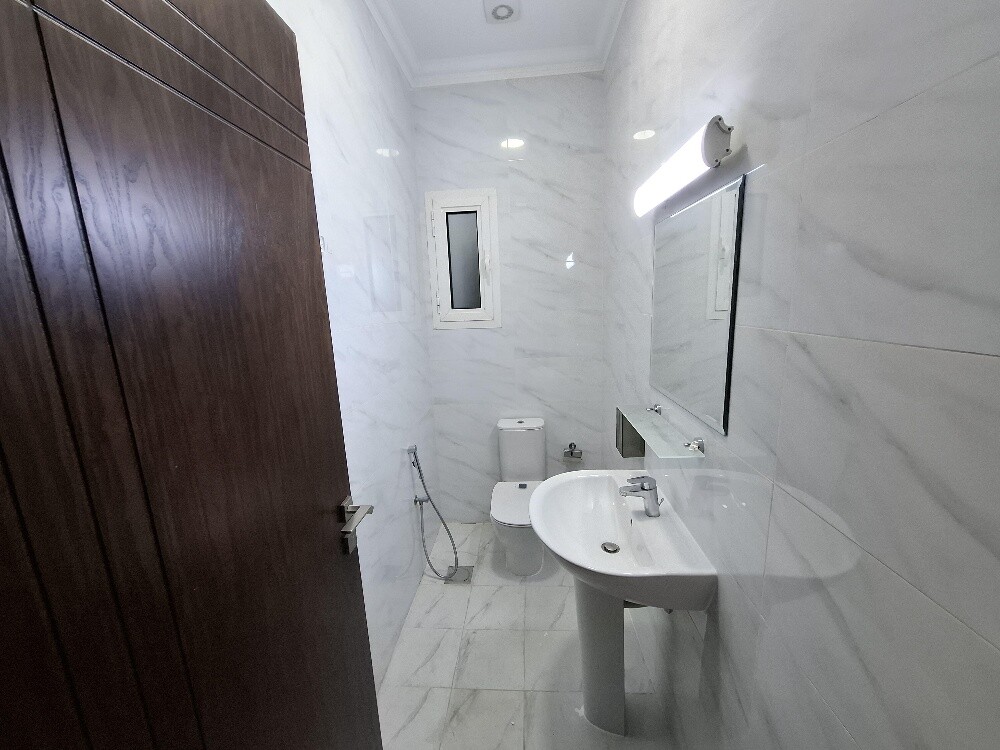 Apartment in Khalifa City 6900 - 8