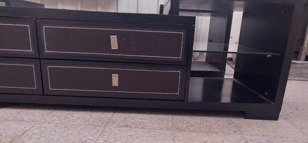طاولة تلفزيون - 3
