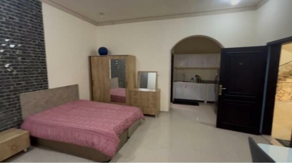NO COMMISSION  FF studio for rent - 6