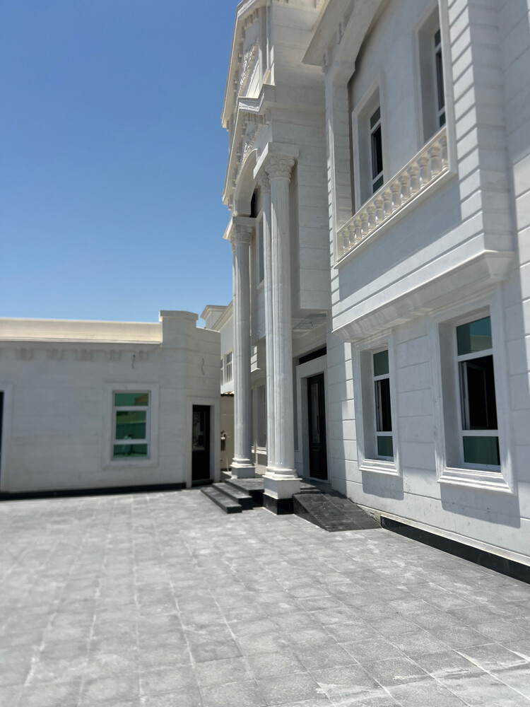 فيلاللبيع بالدفنه على ثلاثه شوراع - 3