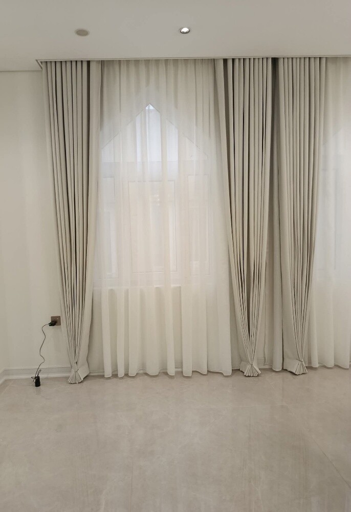 Sale New Curtain Available - 18