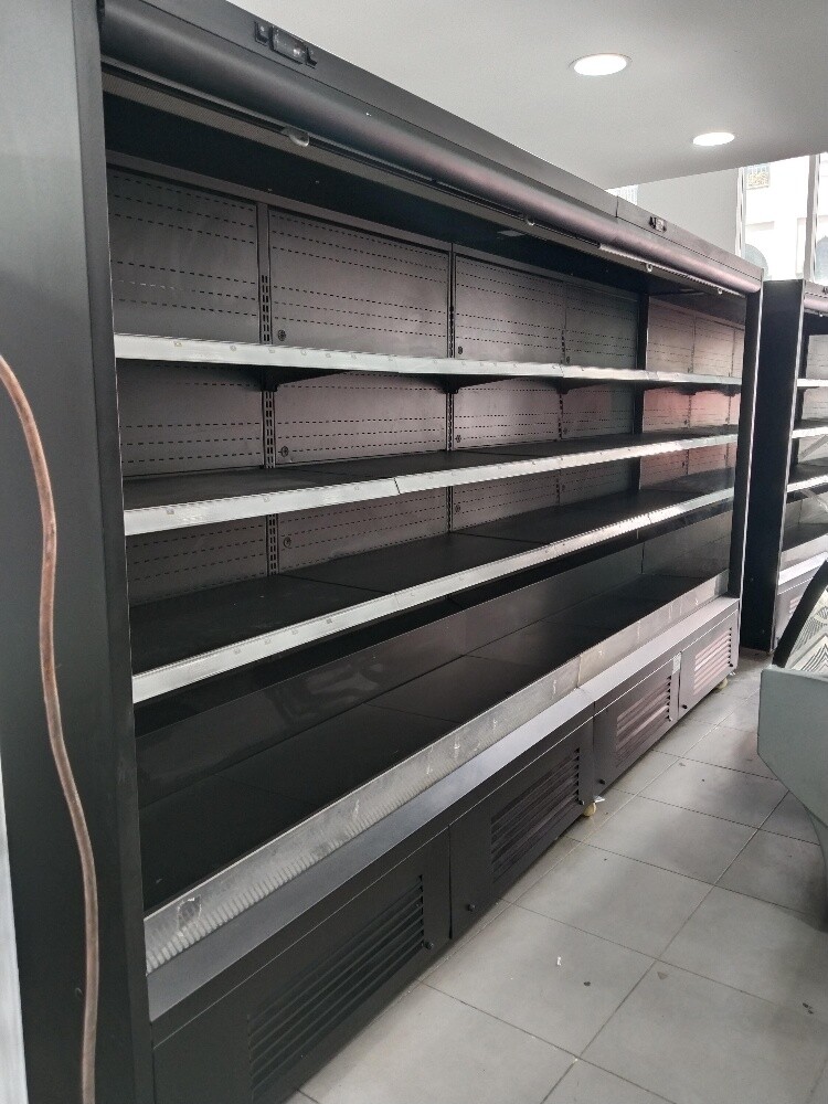 4 Meeter Open Chiller - 1