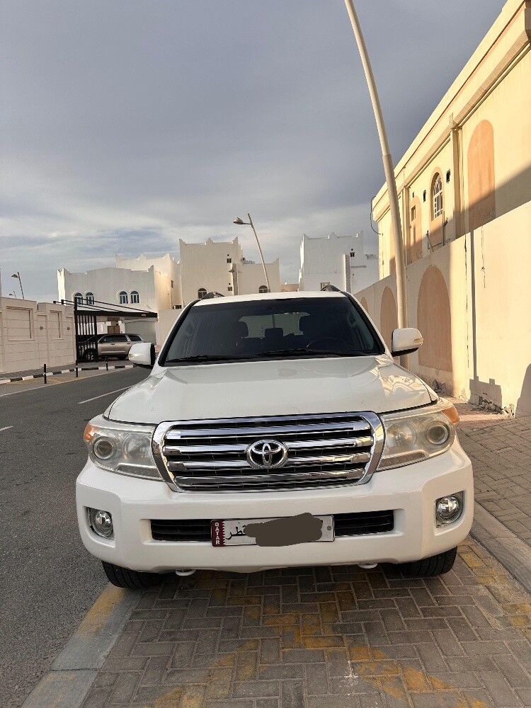 Landcruiser 2011 Model - 1