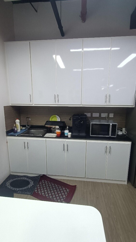 glossy white kitchen cabinets - 1