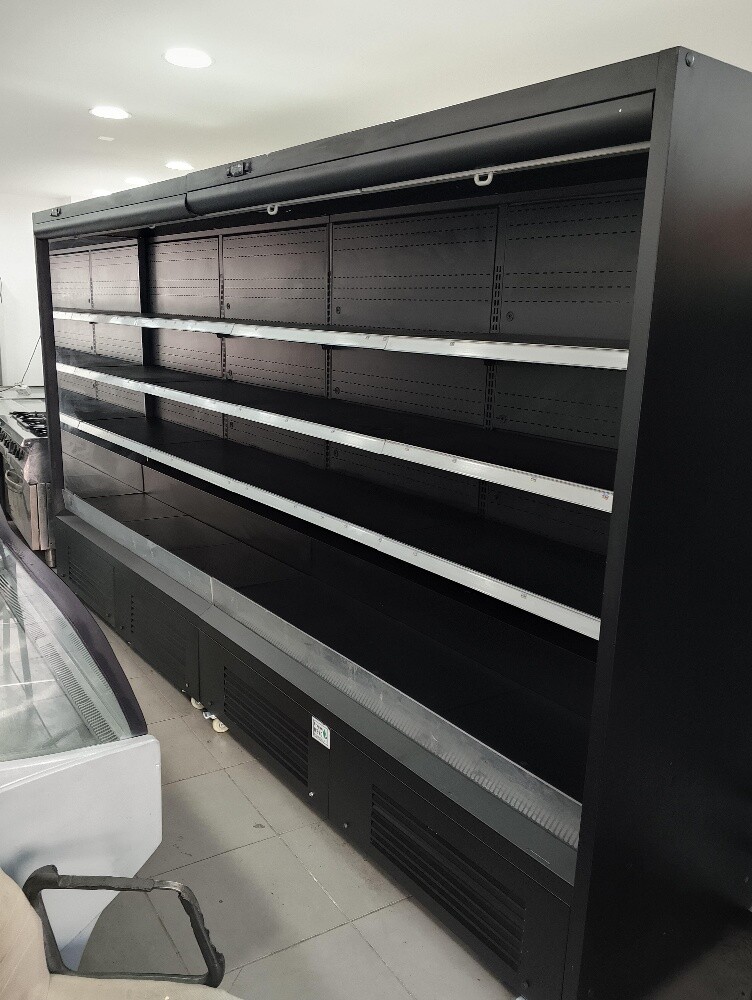 Four Meter open chiller for sale - 2