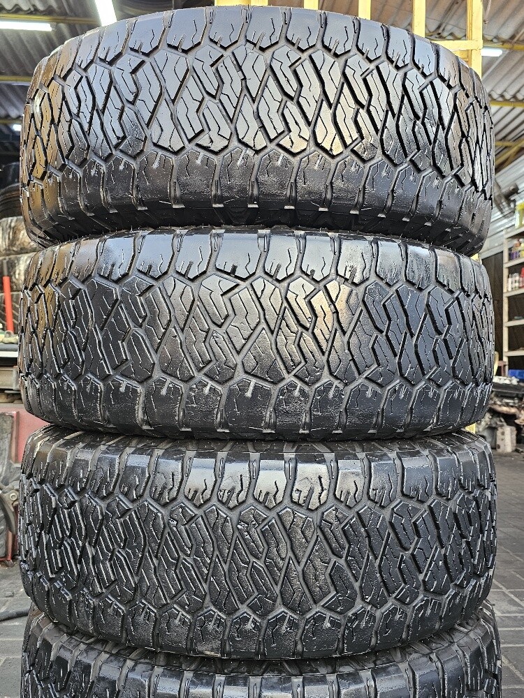 275-65-18,,, MAXXIS brand - 4