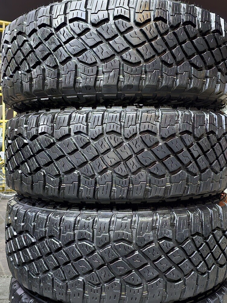 275-70-18,,,,Goodyear brand - 3