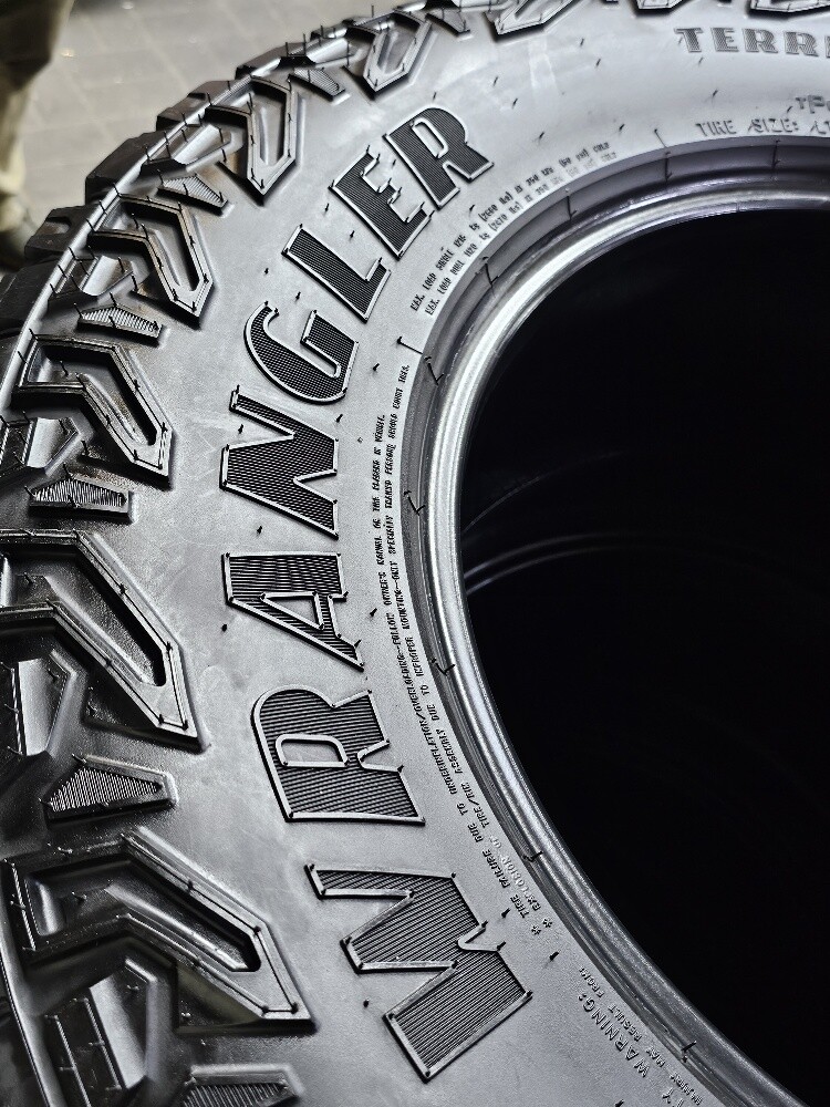 275-70-18,,,,Goodyear brand - 7