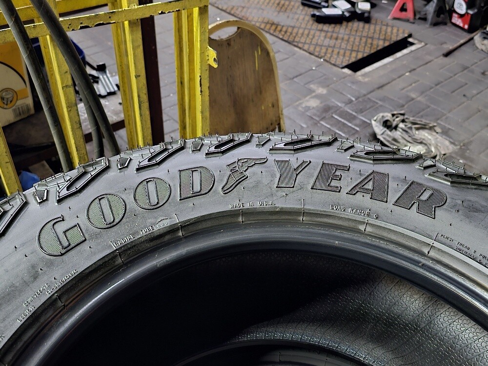 275-70-18,,,,Goodyear brand - 5