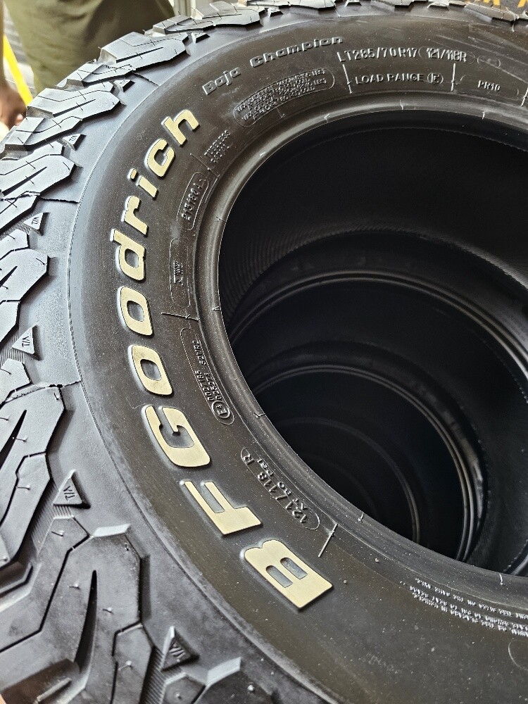 285-70-17,,,,,BFGOODRICH brand - 5
