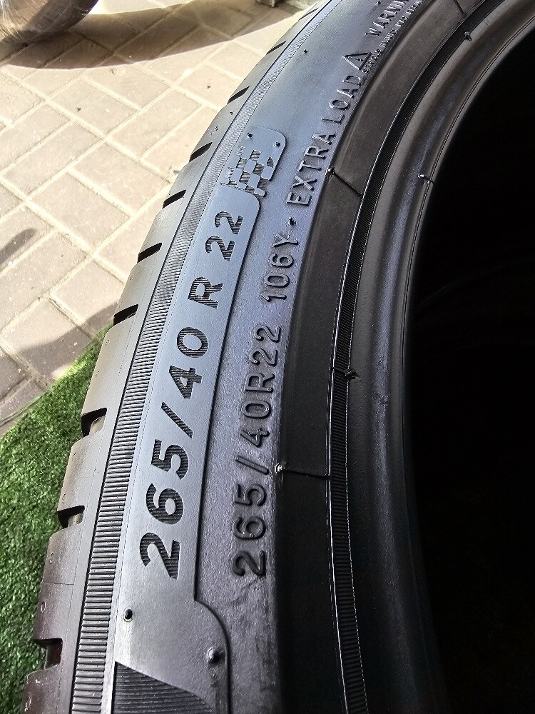 265-40-22,,,,Michelin brand - 6
