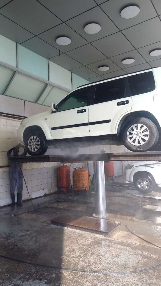 نيسان - 5