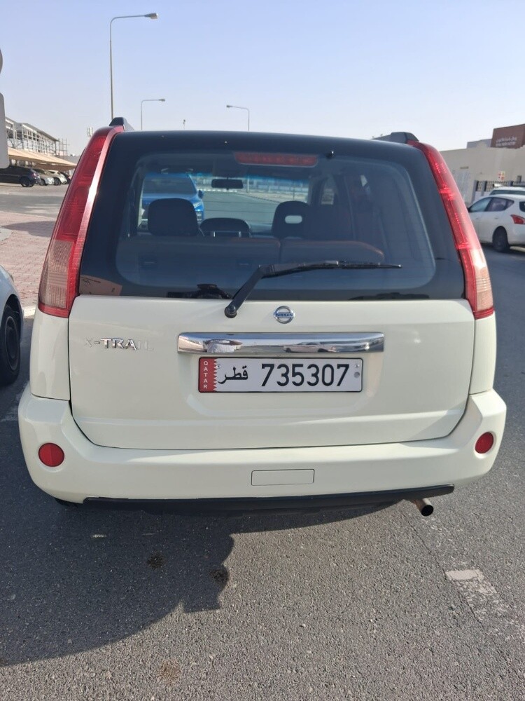 نيسان - 4