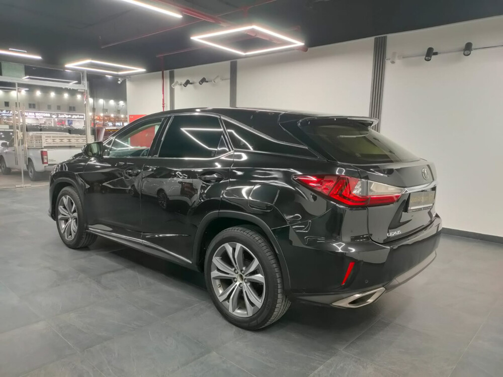لكزس ار اكس 350 موديل 2019 - 5
