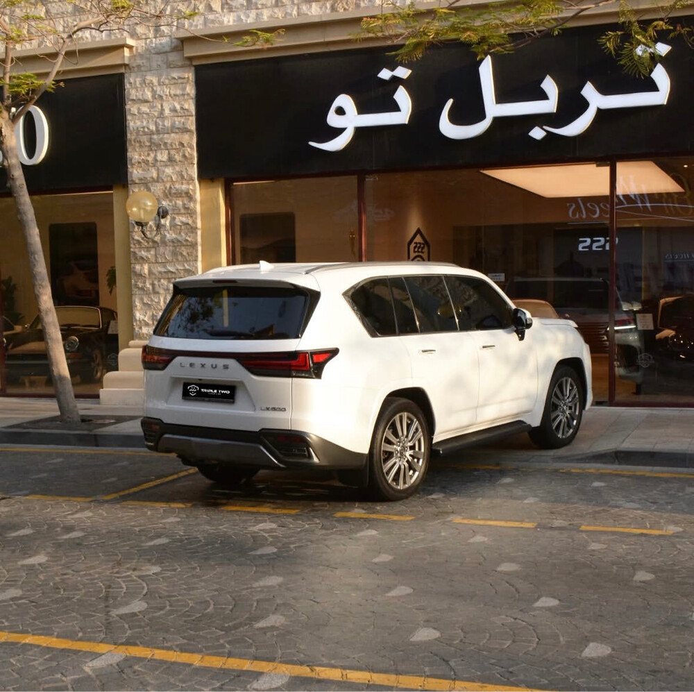 لكزس ال اكس 600 موديل 2022 - 3