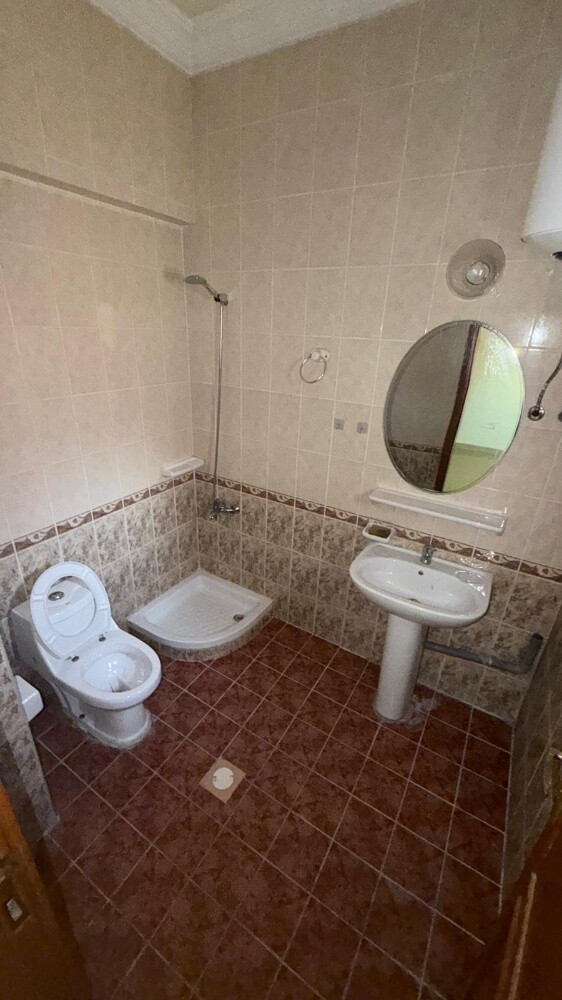 BIG 2 BEDROOM 4500 @MADINAKHALIFA - 8