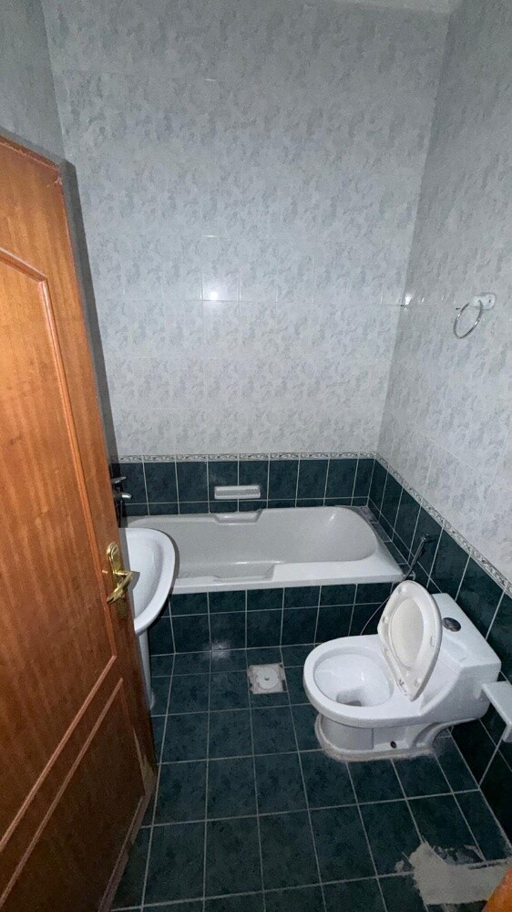 BIG 2 BEDROOM 4500 @MADINAKHALIFA - 7