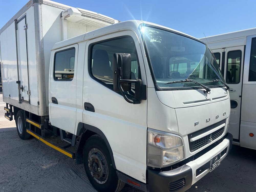 Mitsubishi Fuso with Refrigerator  - 1