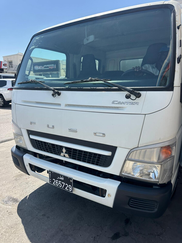 Mitsubishi Fuso with Refrigerator  - 15
