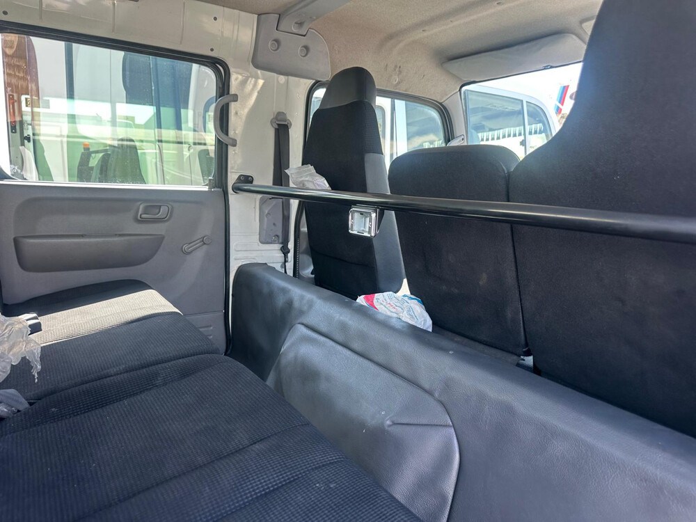 Mitsubishi Fuso with Refrigerator  - 14