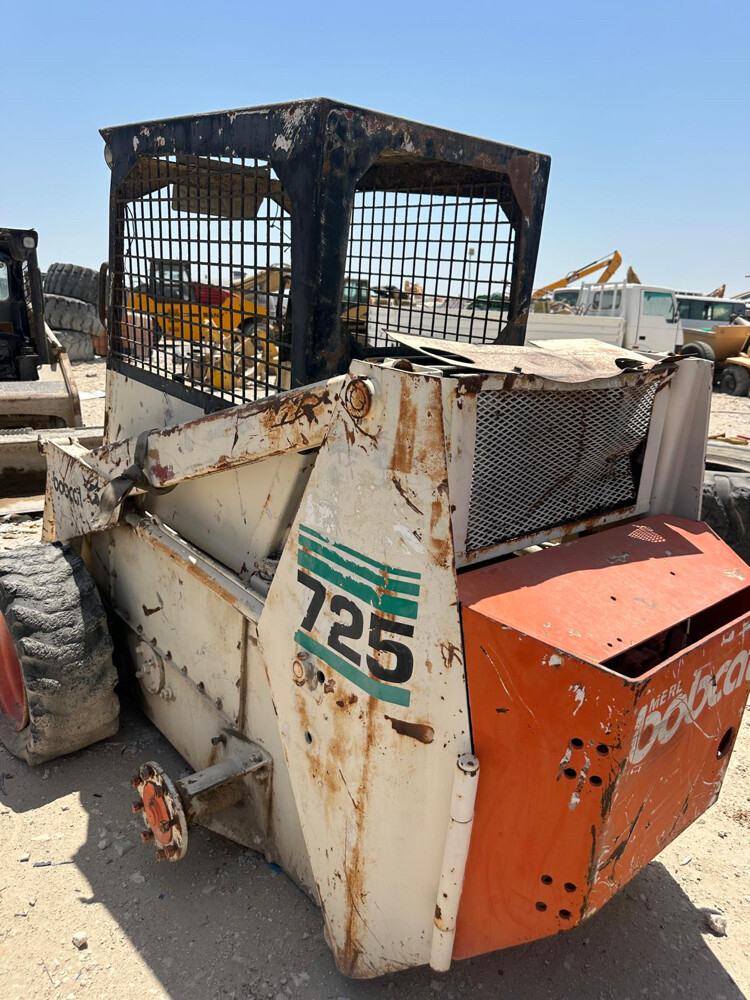 Bobcat 725 Skid steer Loader - 5