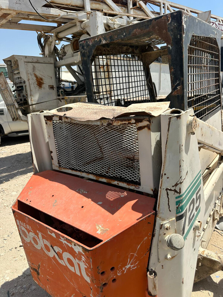 Bobcat 725 Skid steer Loader - 6