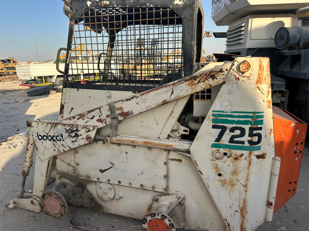 Bobcat 725 Skid steer Loader - 3