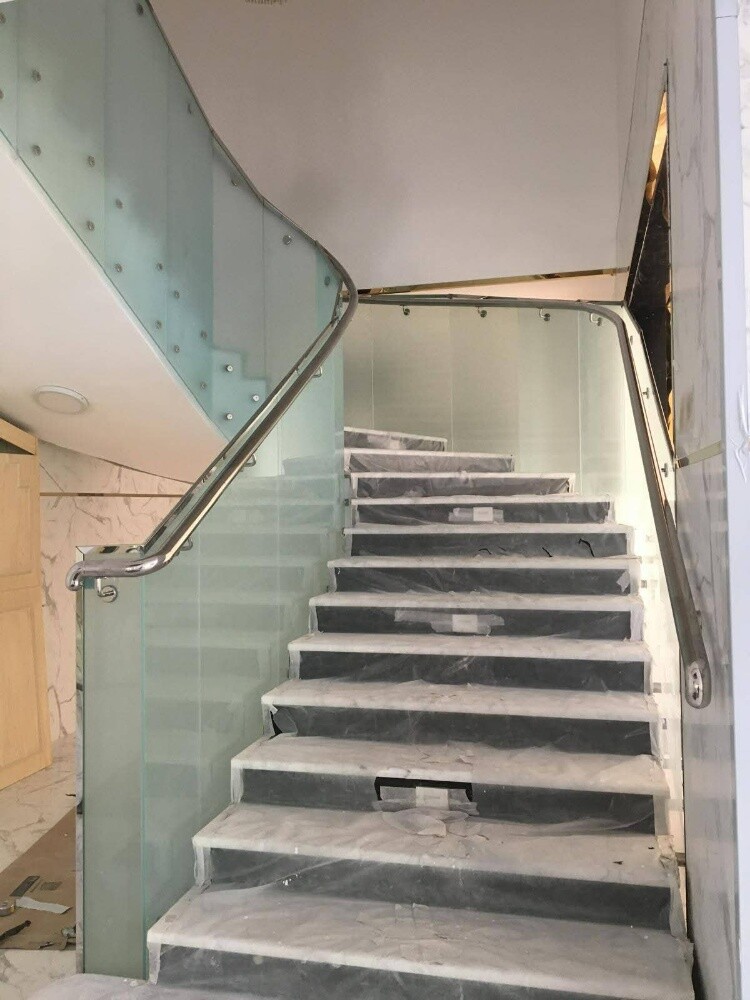 glass partion - 1