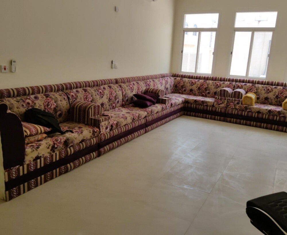 طقم كنب من ٨ قطع - 3