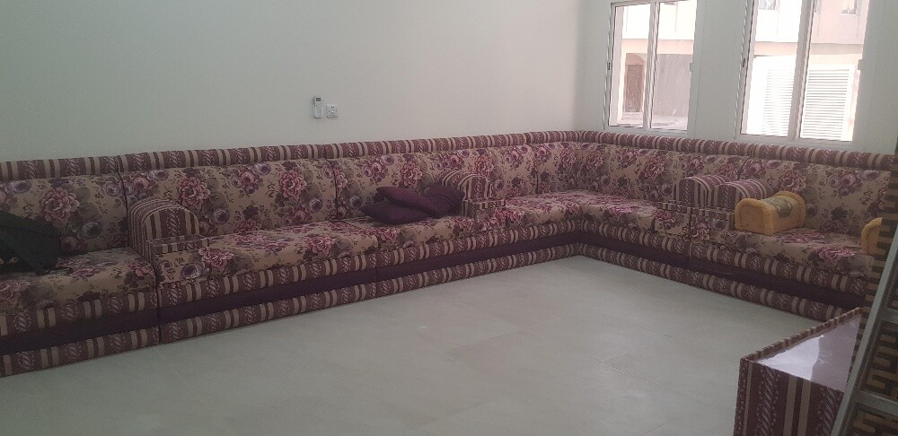 طقم كنب من ٨ قطع - 1