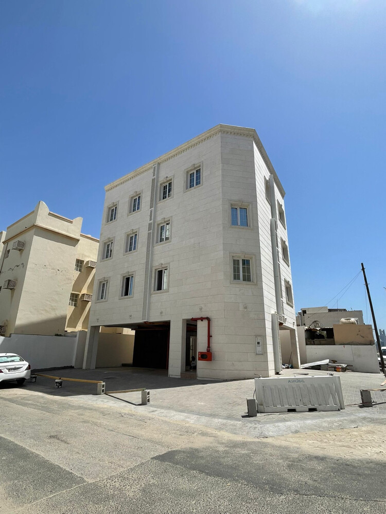بن عمران للبيع عمارة جديدة 243 م - 2