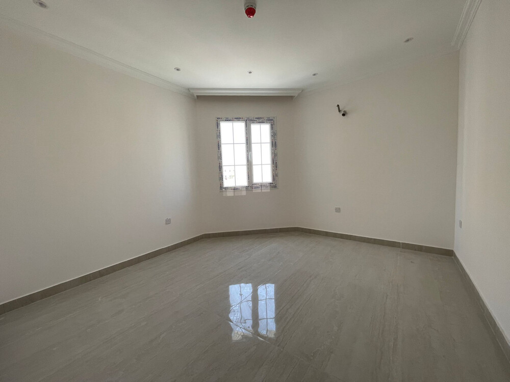 بن عمران للبيع عمارة جديدة 243 م - 5