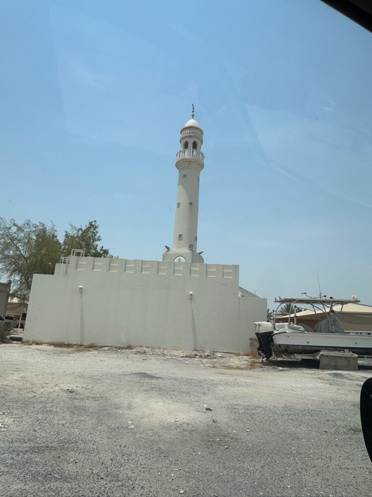 بيت شعبي بموقع مميز للبيع  - 2