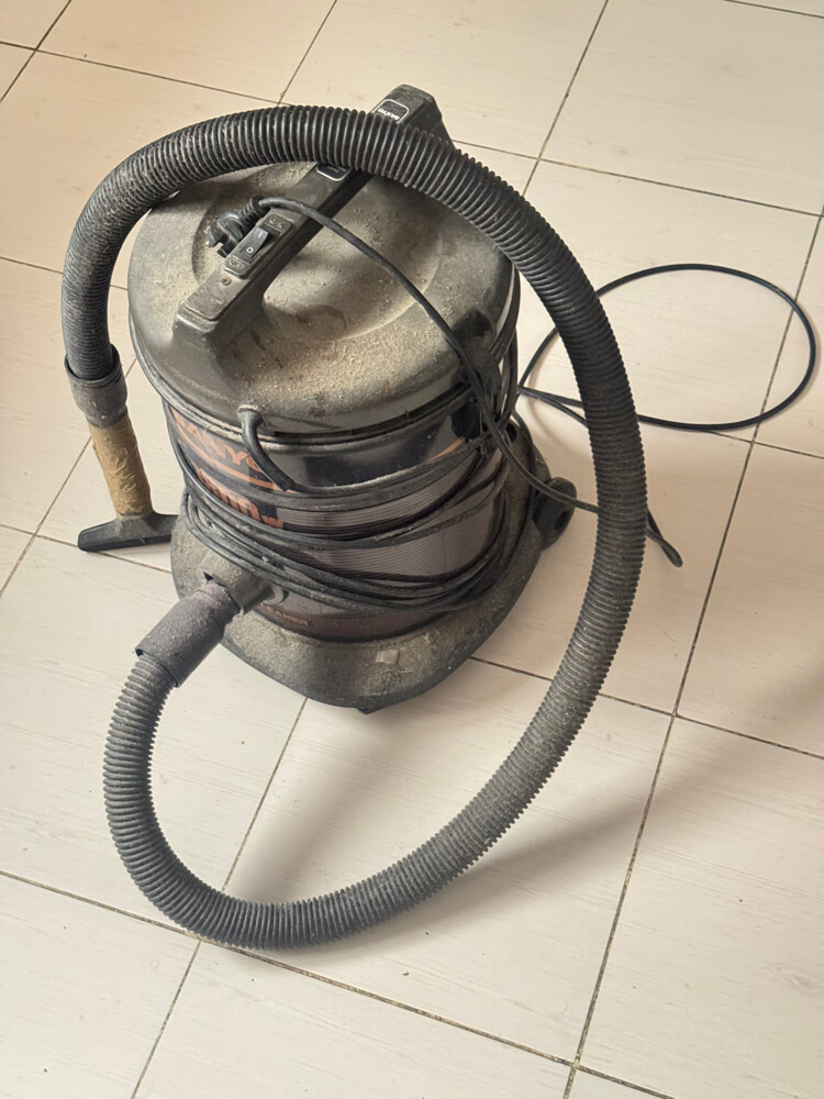 sanyo vaccum cleaner - 3