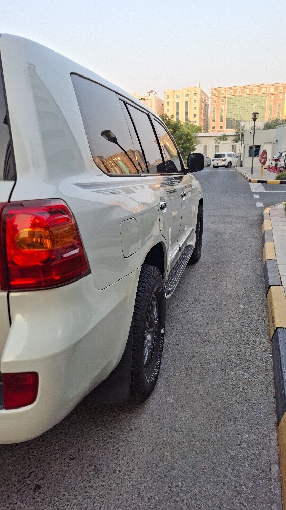 Toyota Land Cruiser 2010 - 5